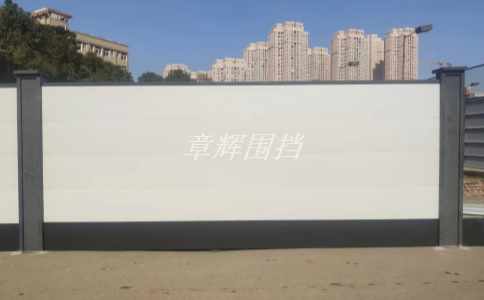金屬圍擋如何考慮無障礙通行需求？
