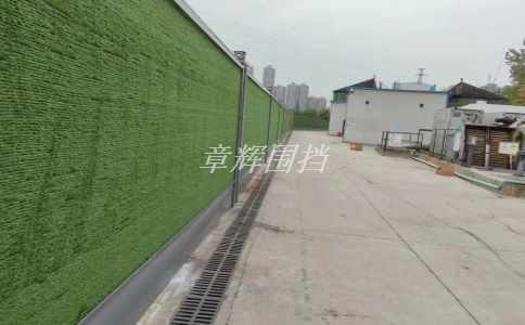 金屬圍擋的耐火性能和安全性如何考慮？