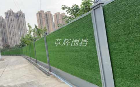 金屬圍擋與普通圍擋的區(qū)別和聯(lián)系是什么？